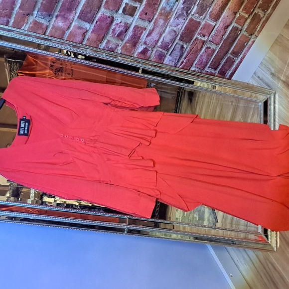 VICTORIAN Looking Gorgeous Shirt - Picture 5 of 5